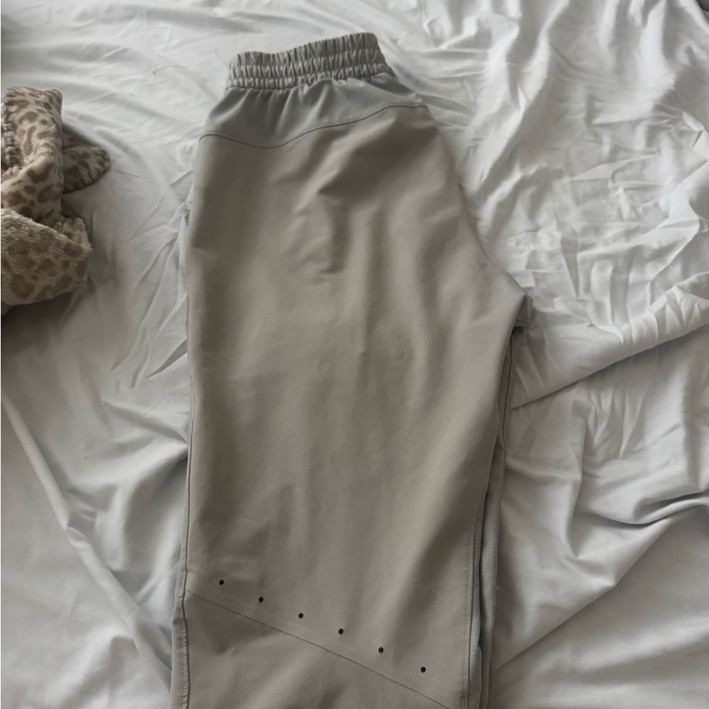 lululemon athletica Men's Light Gray Joggers
